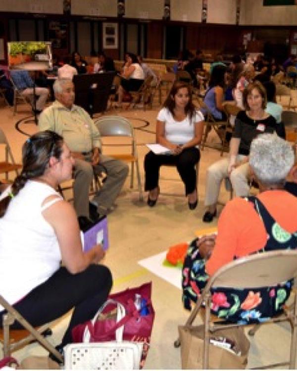 a group at the first PROYECTO Heroes forum 